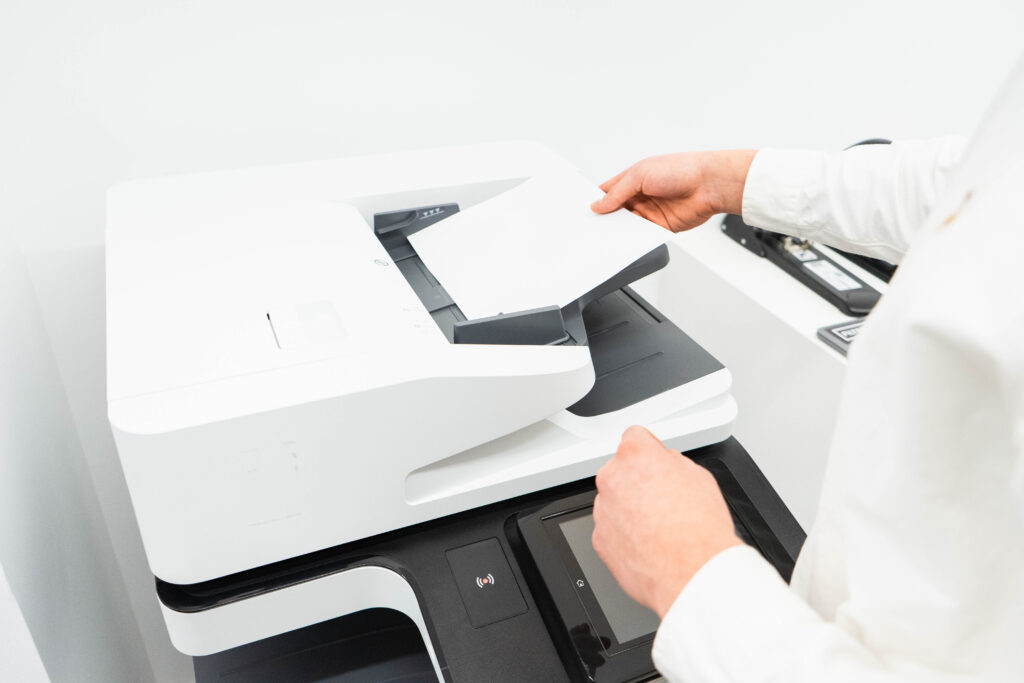 How do fax machines work？