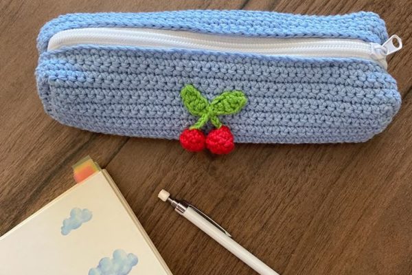 Crochet Pencil Case: Step-by-Step Guide to Creating Yours pencil pouch