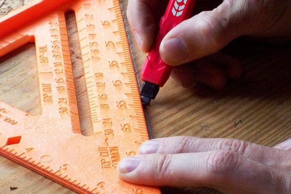 Carpenter Pencil: A Guide to Choosing the Right One Woodworker's pencil