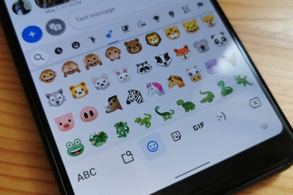 how to add emoji to keyboard android