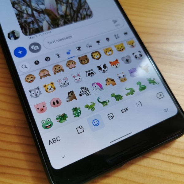 how to add emoji to keyboard android