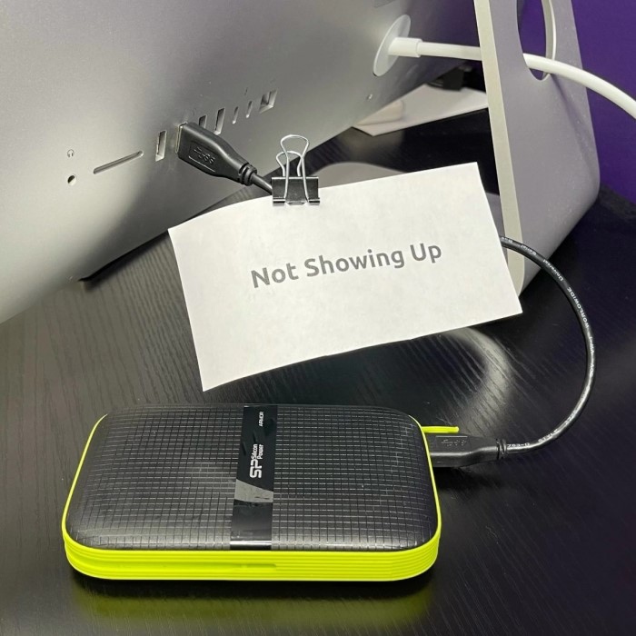 external hard drive not showing up mac